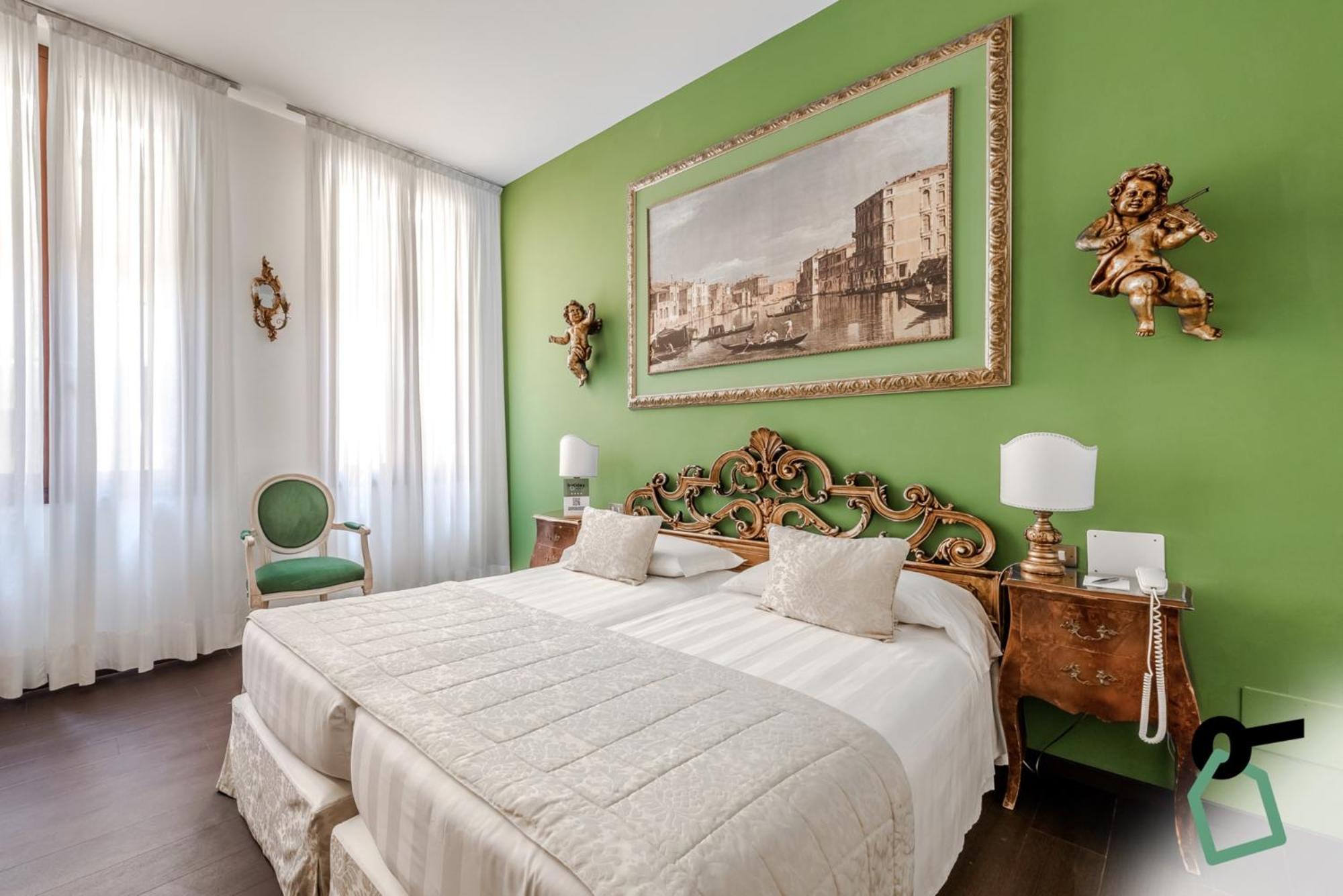 Hotiday Room Collection - Venezia Santa Lucia Экстерьер фото
