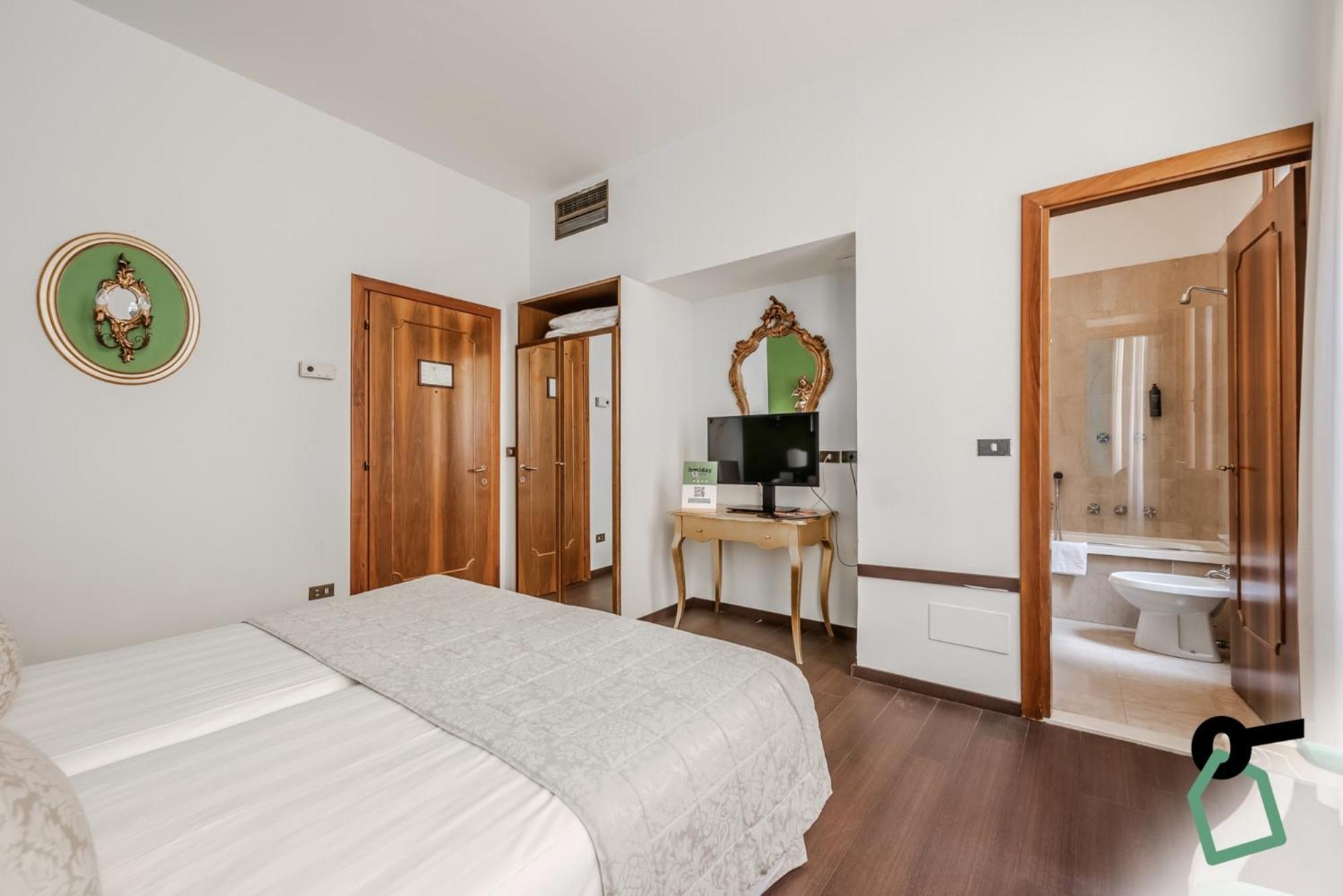 Hotiday Room Collection - Venezia Santa Lucia Экстерьер фото