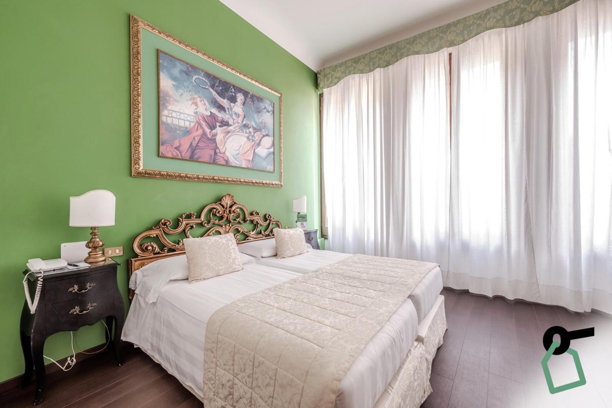 Hotiday Room Collection - Venezia Santa Lucia Экстерьер фото