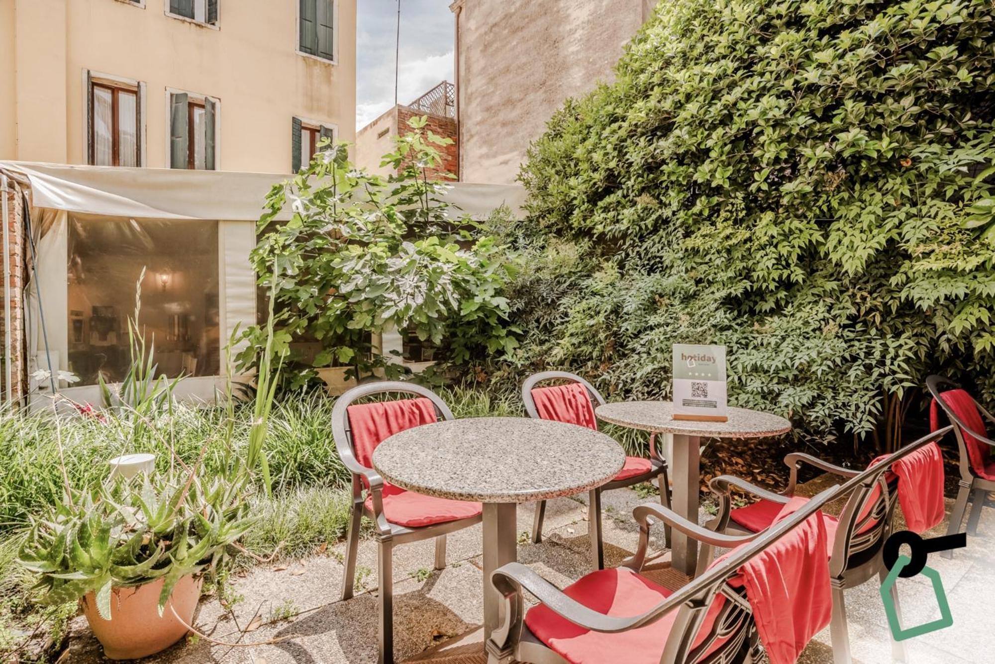 Hotiday Room Collection - Venezia Santa Lucia Экстерьер фото