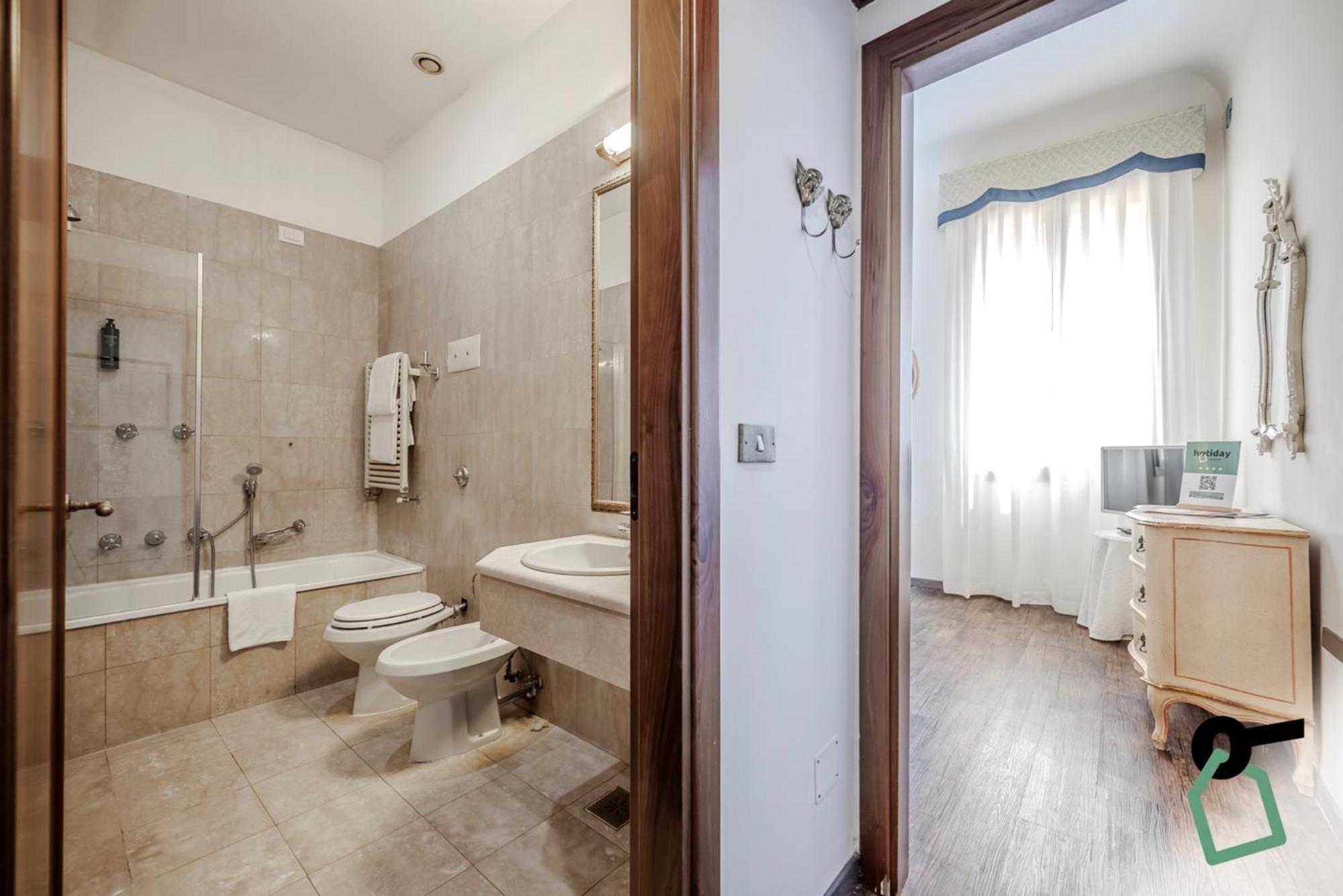 Hotiday Room Collection - Venezia Santa Lucia Экстерьер фото